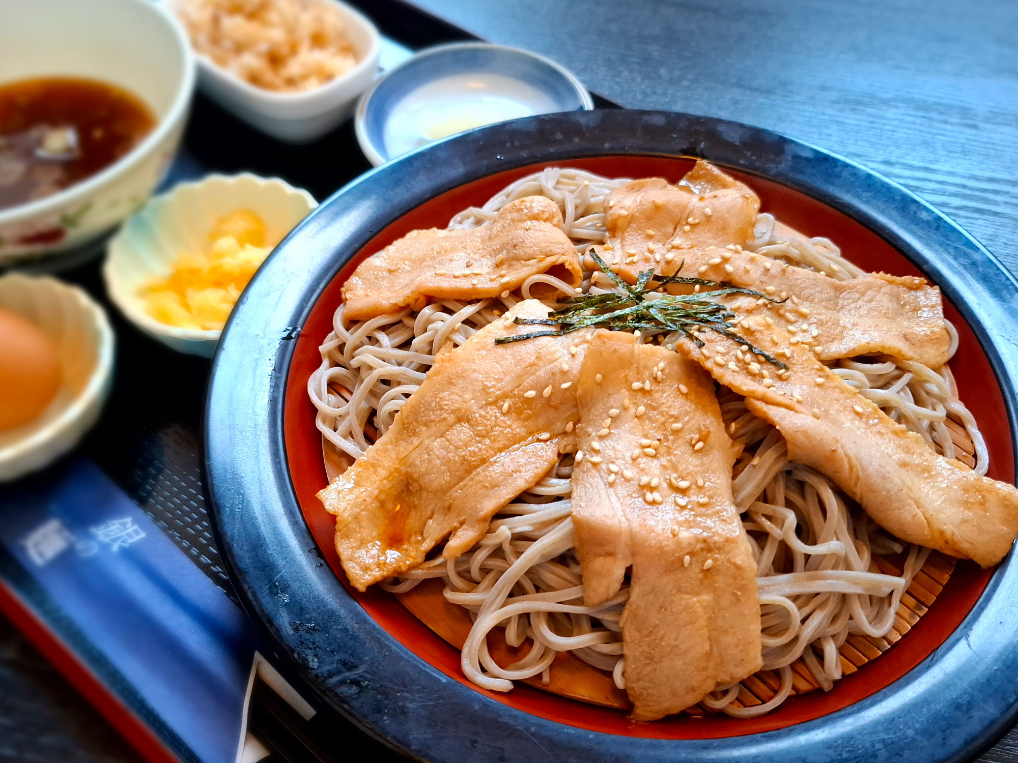 銀の麺 肉つけそば