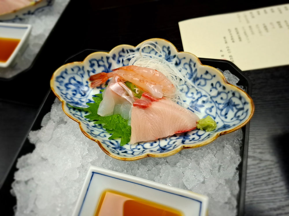 お造里の刺身