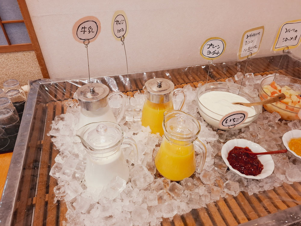 朝食バイキング ドリンクとデザート