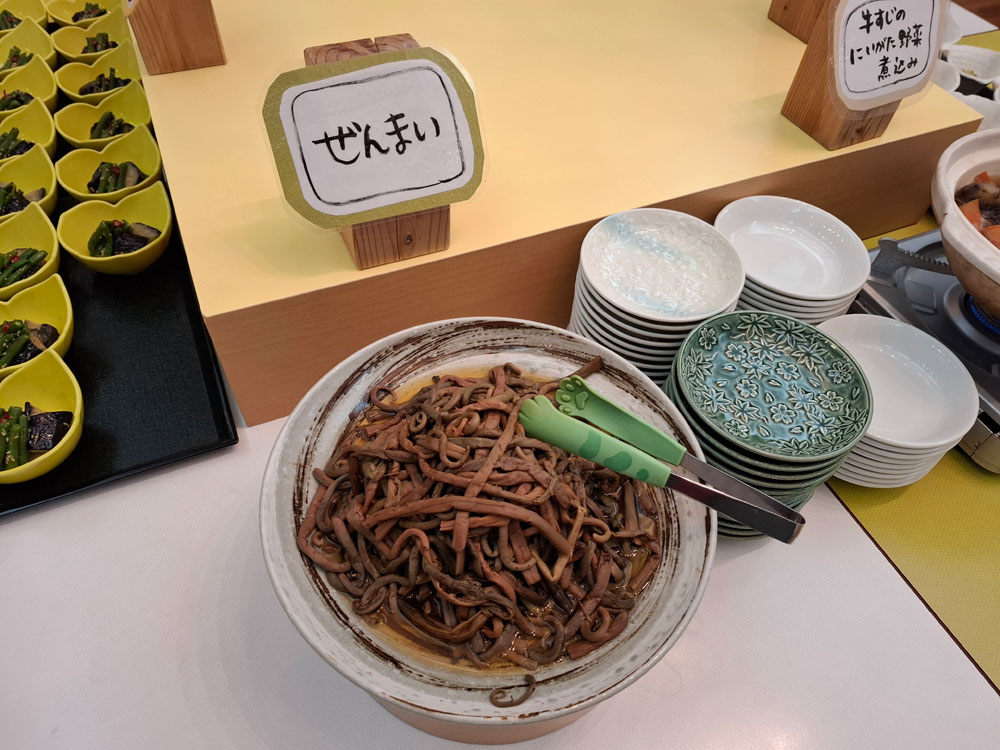 朝食バイキング ぜんまい