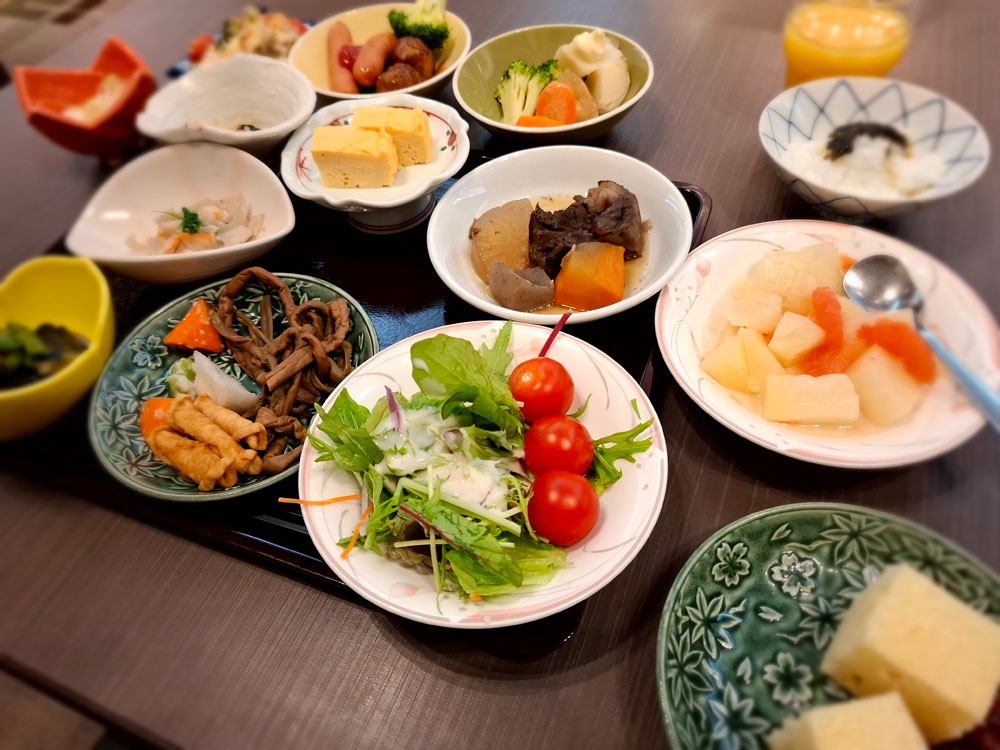 富士屋 朝食バイキング料理