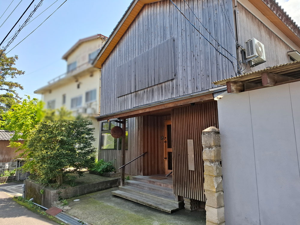 岩室とり蔦 正面からの外観