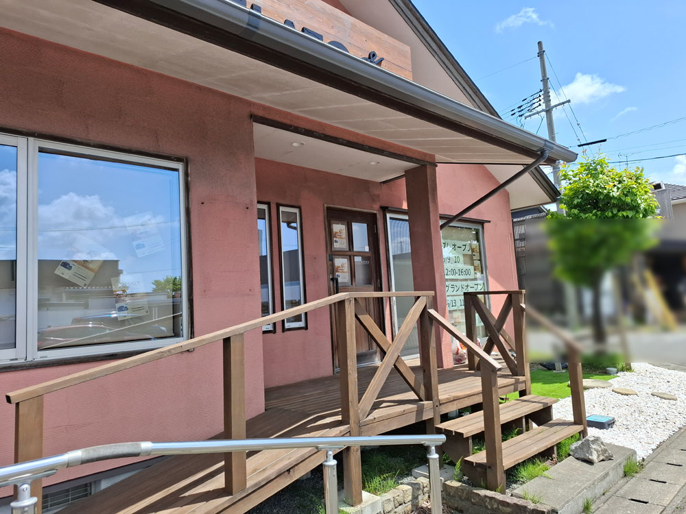 ヒトサジ お店の入口