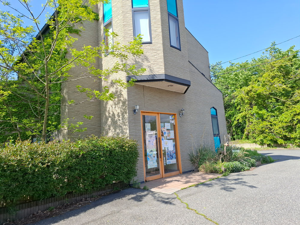エミタイ お店の入口