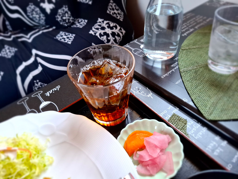 半身揚げ定食 ウーロン茶