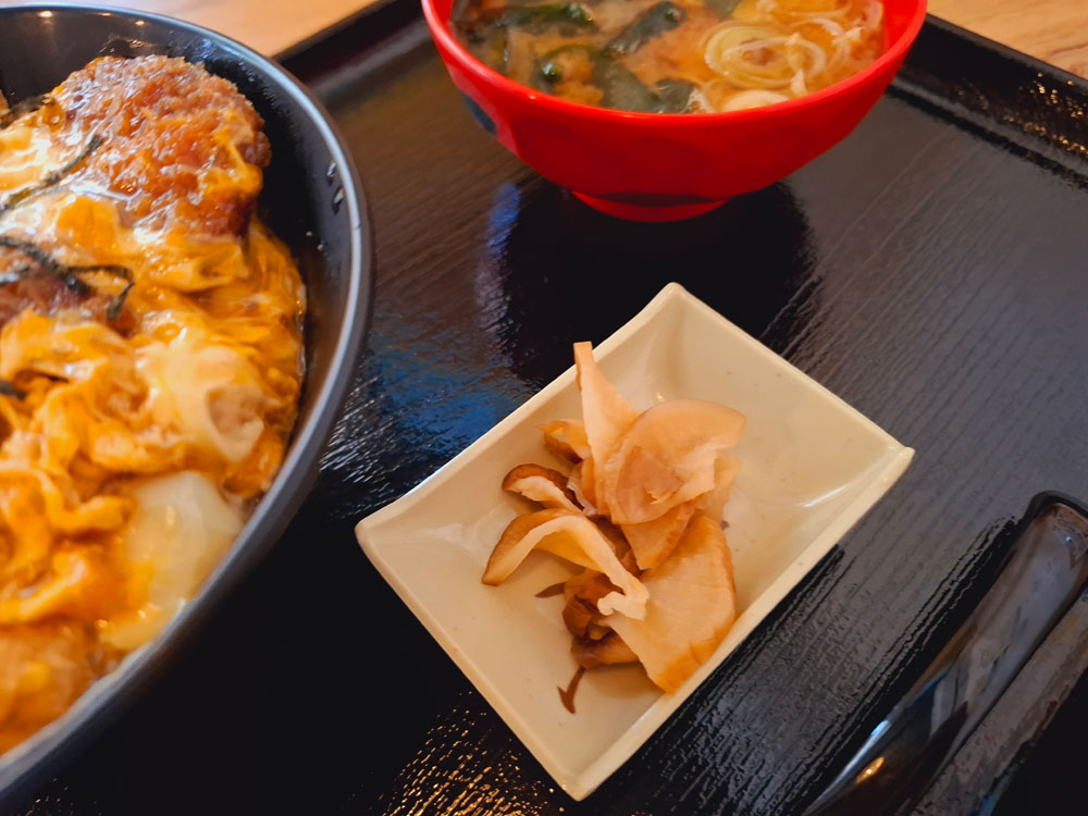 肉まる食堂 漬物