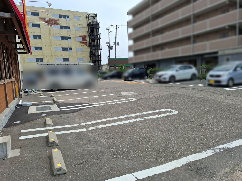 ラーメン食堂 新潟ロック 駐車場