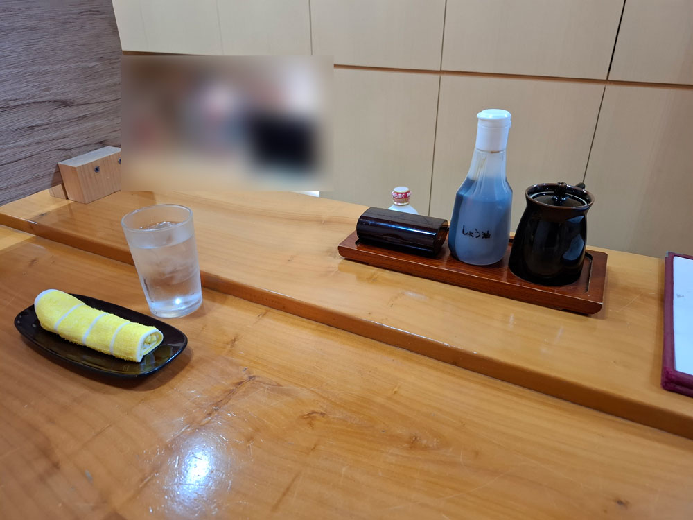 鳥栄 醤油とソース