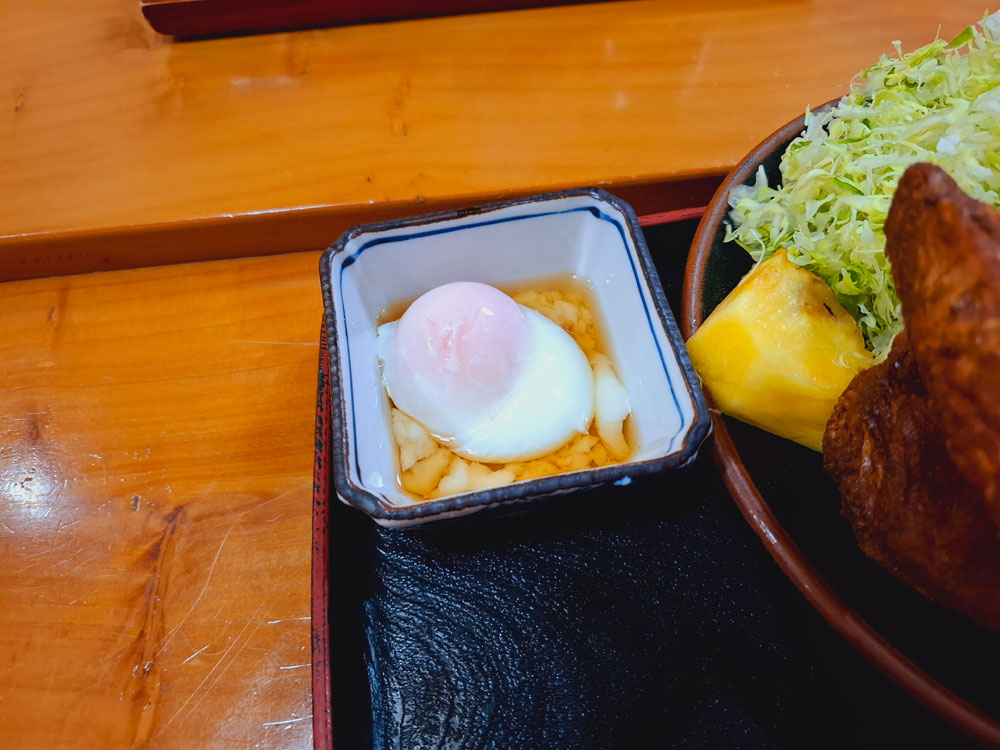 若鳥から揚げ定食 温泉卵