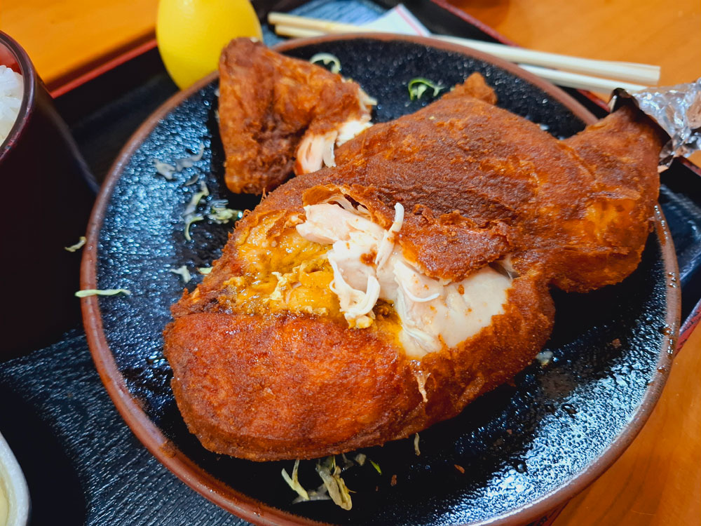 鳥栄 半身揚げの衣