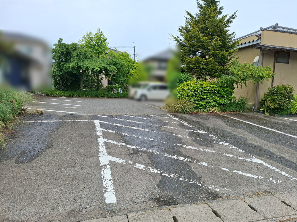 鳥栄 駐車場