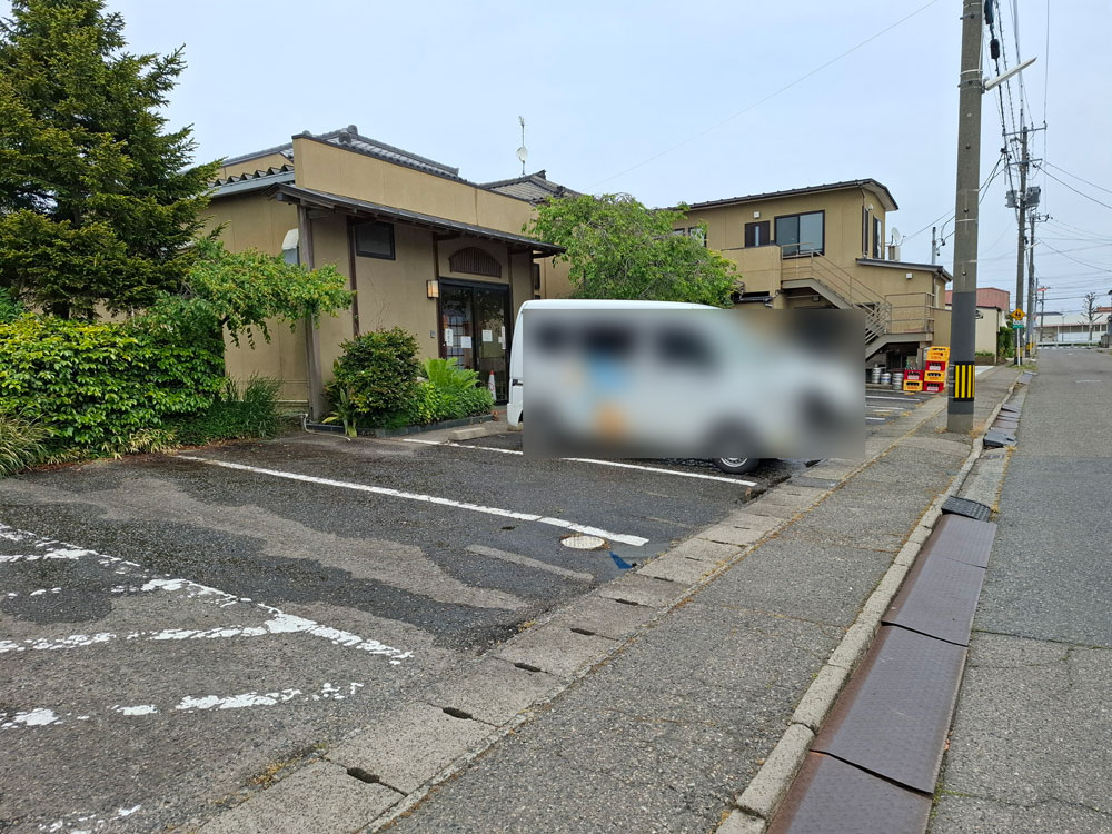 鳥栄 外観