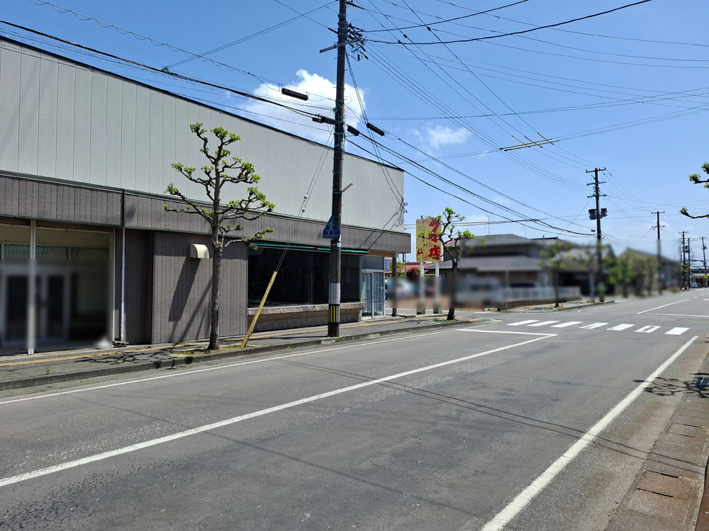 あんかけ亭クマのつづき 店舗と周辺の様子