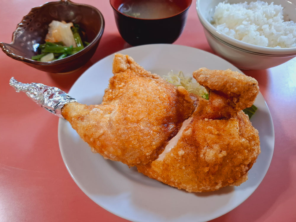 湖水軒 鶏の半身揚げ