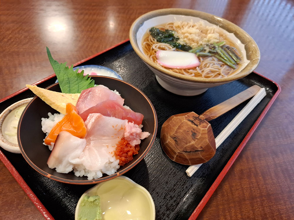 山よし 海鮮丼セット