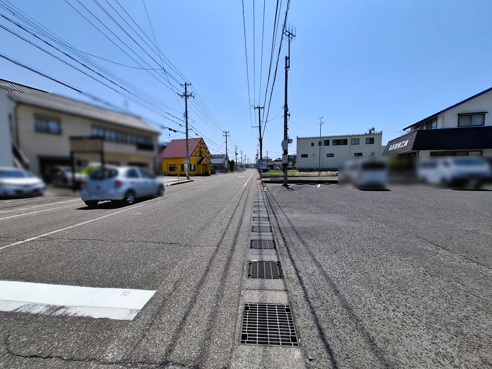 セブン-イレブン新潟寺尾店 店舗前の様子
