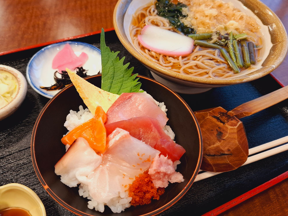 山よし 海鮮丼セット