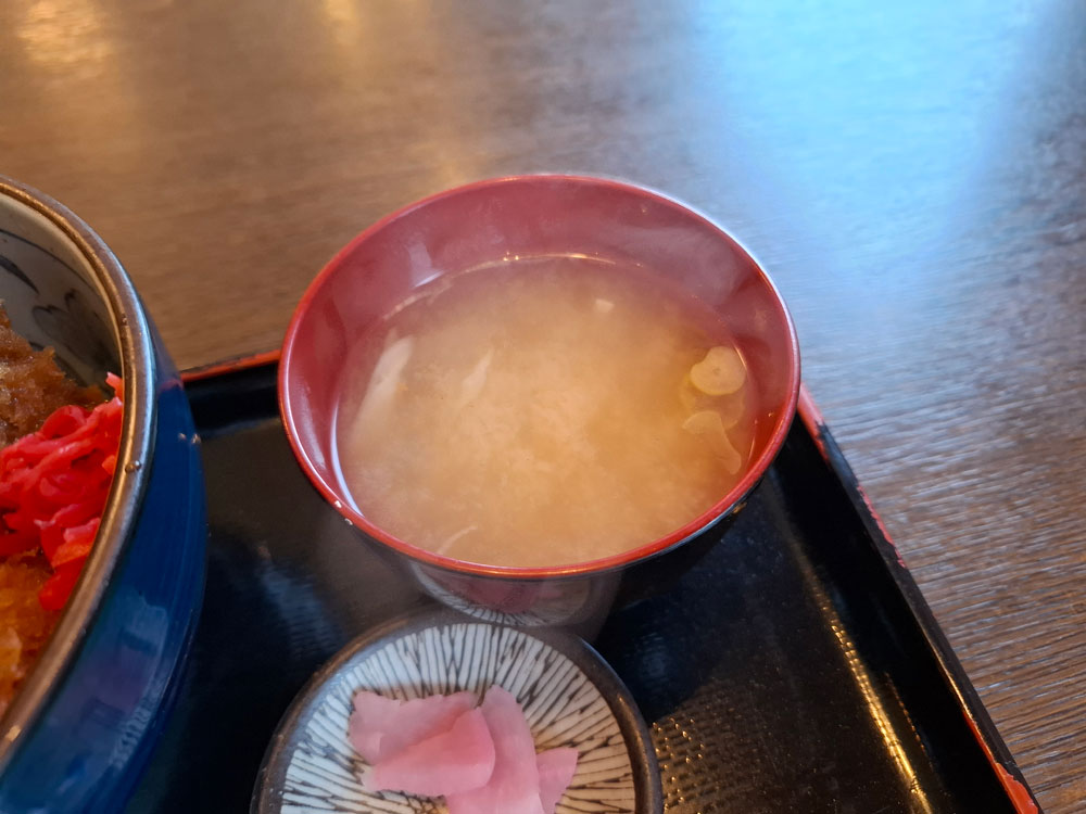 吉田屋 味噌汁