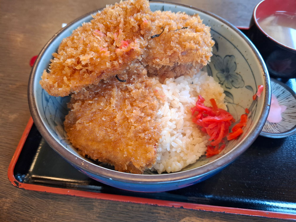 タレカツ丼 ご飯とタレ