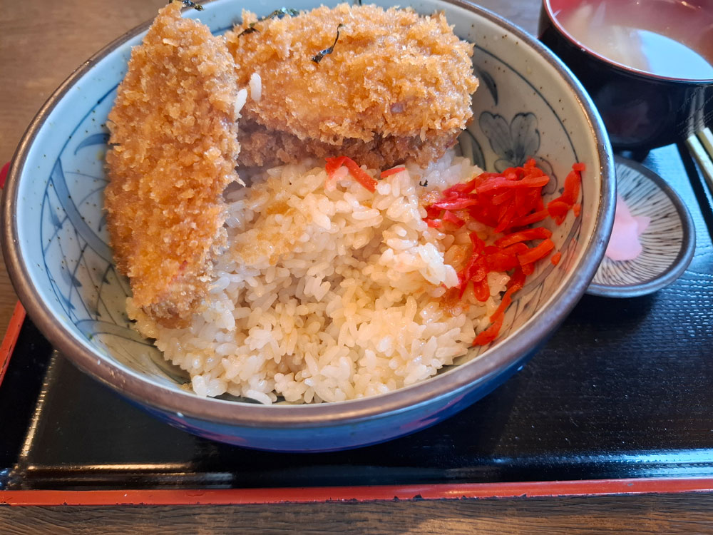 タレカツ丼 ご飯