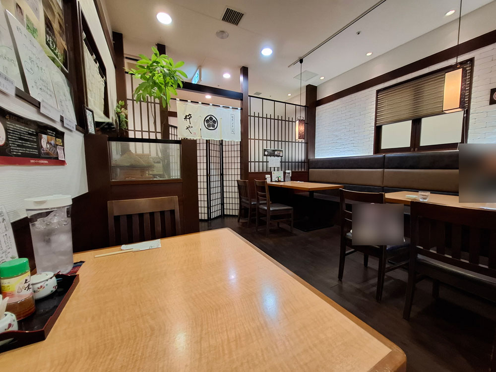 越後へぎそば処 粋や 店内