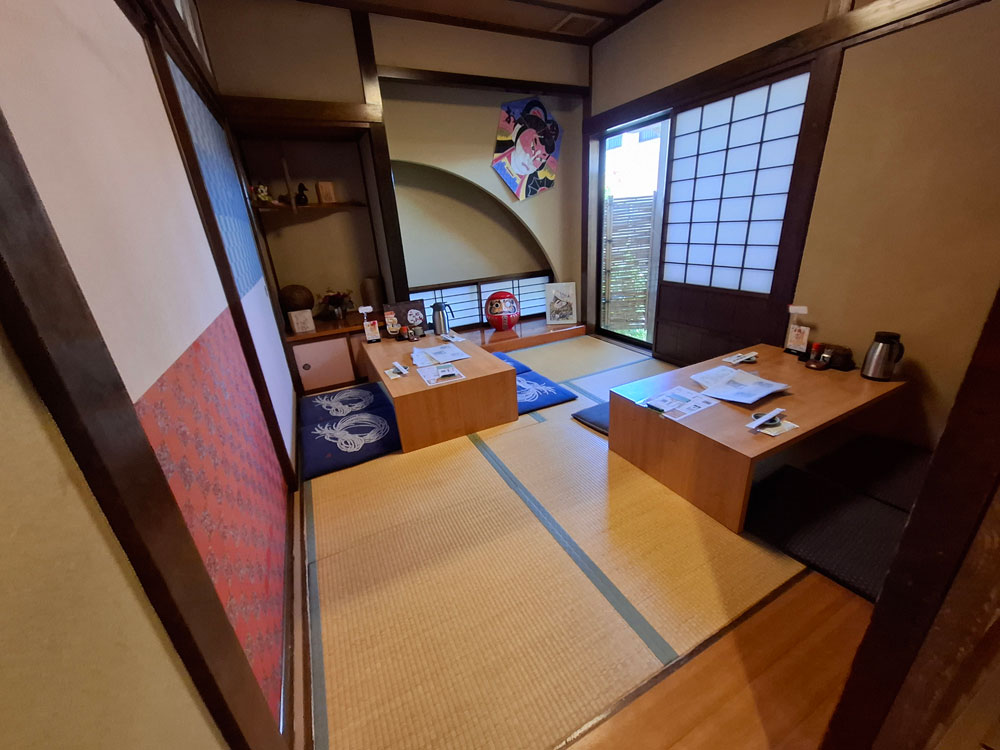 おさかな亭 白根店 店内