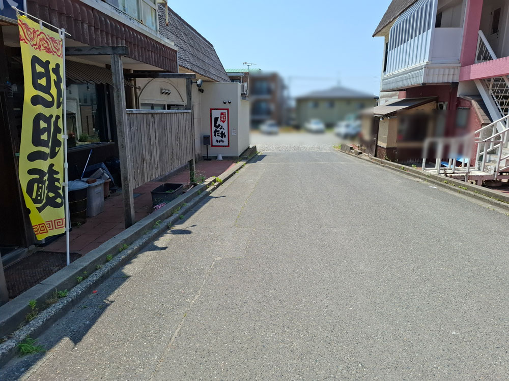 創作串焼酒場しょったれ 店舗前の様子